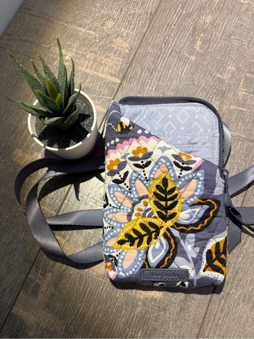 Vera Bradley Quilted Floral Crossbody Phone Bag in Navy